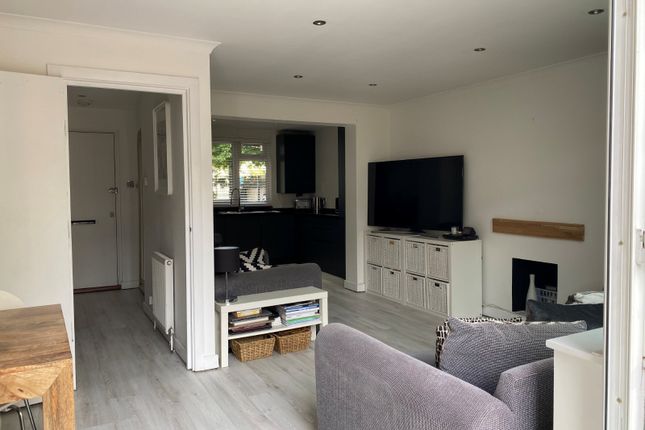 Flat 1 Albans Close, 14, Leigham Court Road, Streatham Hill, London photo 3