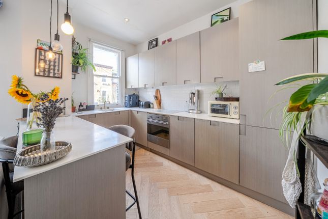 First Floor Flat, 61, Brailsford Road, London photo 4