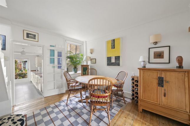 17, Lawn Road, Uxbridge photo 4