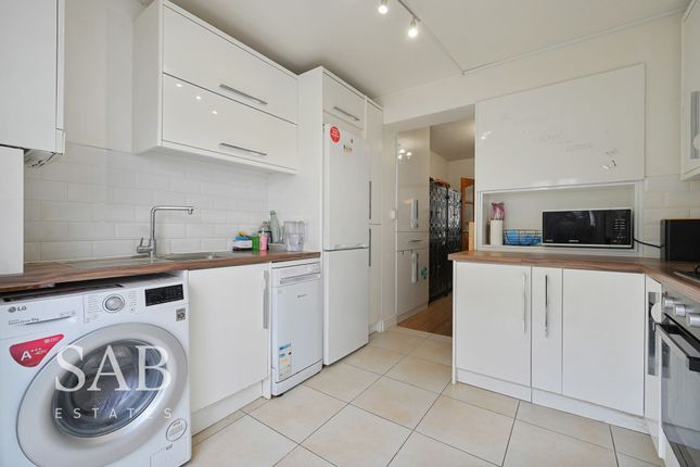 398 Allenby Road, Southall photo 3