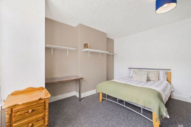 67 Whippingham Road, Brighton photo 4