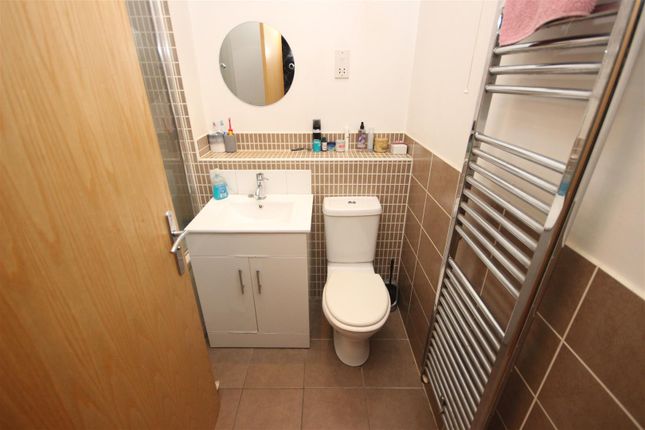 Flat for sale in Crownoakes Drive, Wordsley, Stourbridge, West Midlands