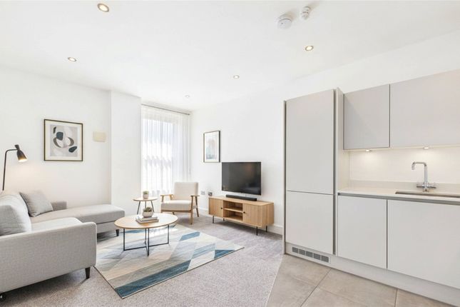 Flat 4, Parkgate House, 1, Park Street, Surrey photo 2