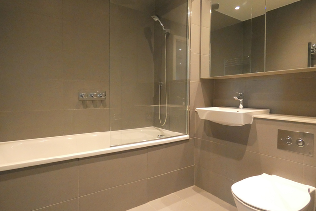 610, Harrington Place, Heathside Crescent Woking, null photo 2