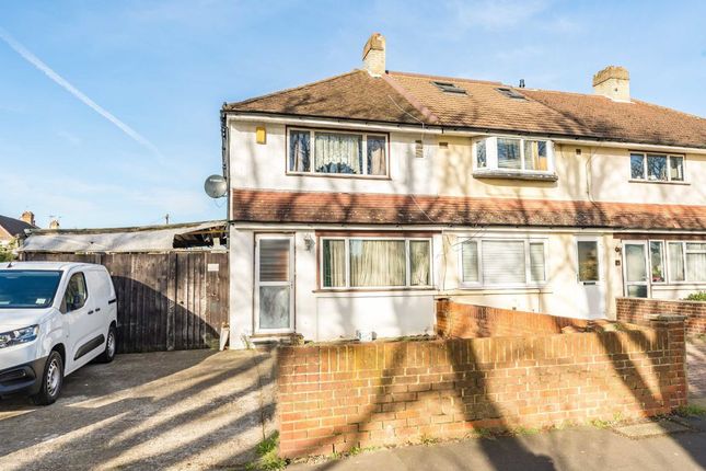 Property to rent in Swift Road, Hanworth, Feltham