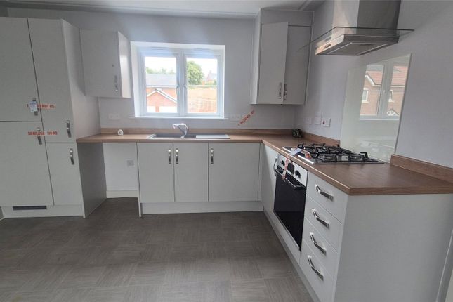 8 Primrose Court,, Cowslip Meadow, Hampshire photo 3