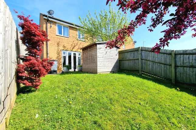 23 Llys Tre Dwr, Bridgend photo 2