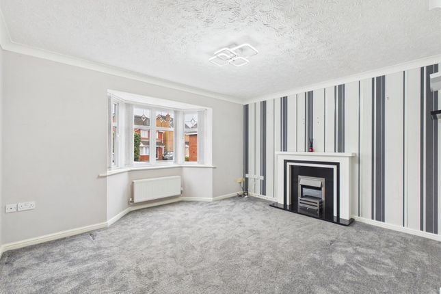 17, Northbourne Drive, Nuneaton photo 2