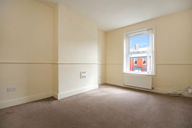 Flat to rent in Burn Terrace, Wallsend