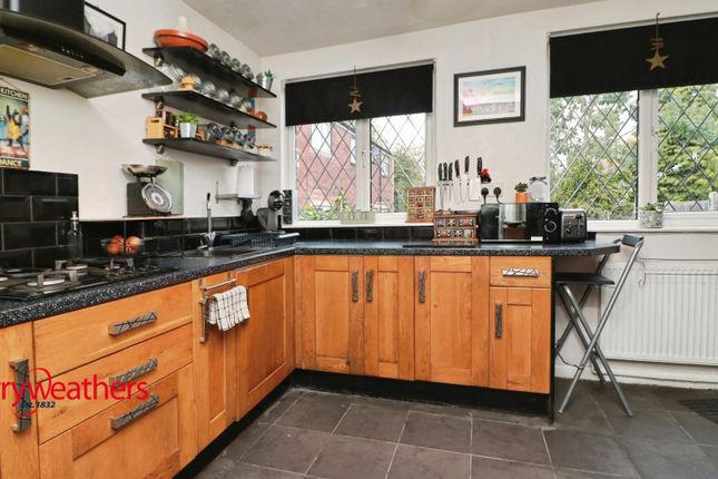 Elmville Avenue, Mexborough photo 5