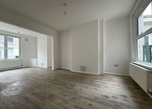 122 Arail Street, Abertillery photo 5