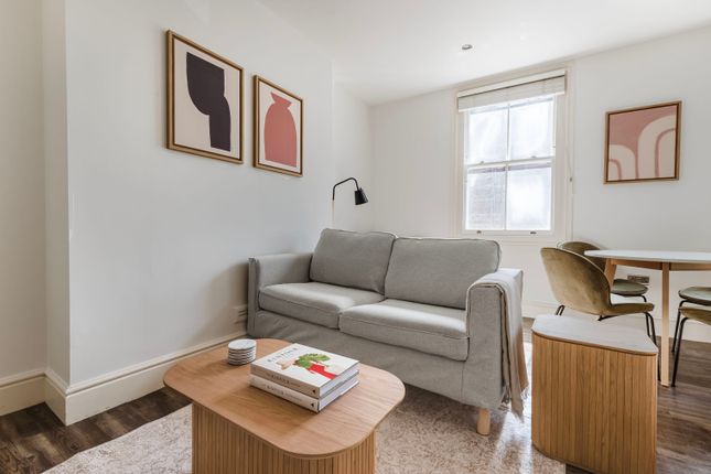 Thumbnail Flat to rent in Kensington, London