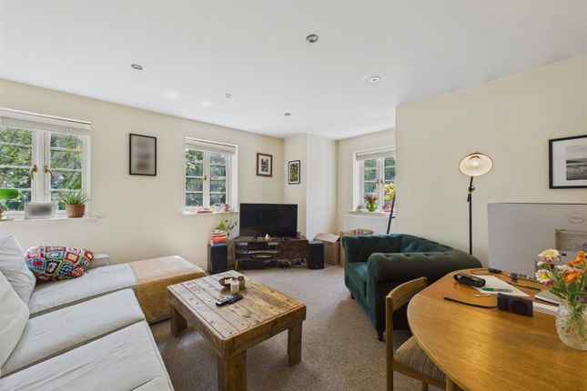 Flat 16 Abbotsfield, 14, Abbey Road, Malvern photo 3