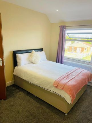 Room 4 116, Springwell Road, Hounslow photo 3