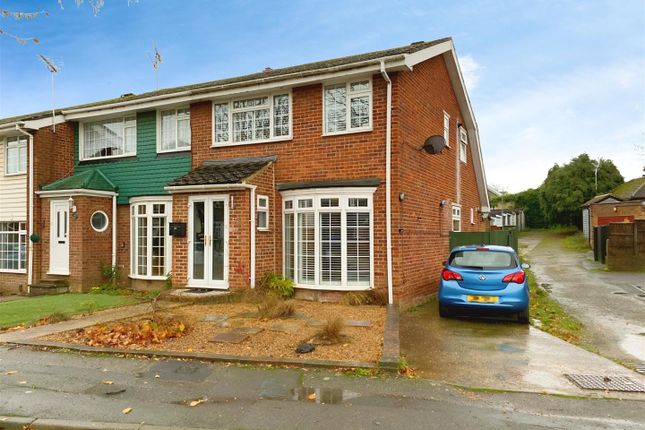 Thumbnail Property for sale in Chatsworth Drive, Sittingbourne
