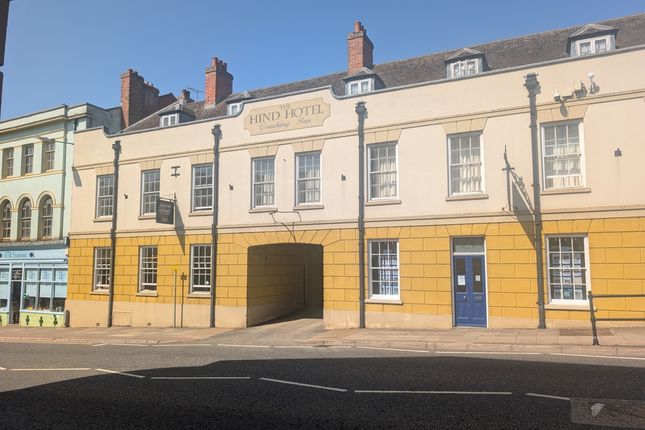 1-bed flat on High Street, Lutterworth, £825/mo
