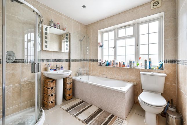 19, Buckleigh Avenue, Wimbledon photo 4