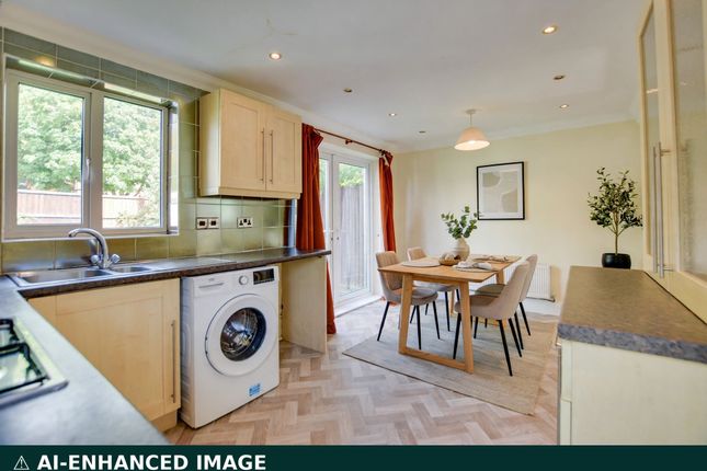 2 Larchwood Close, Leicester photo 3