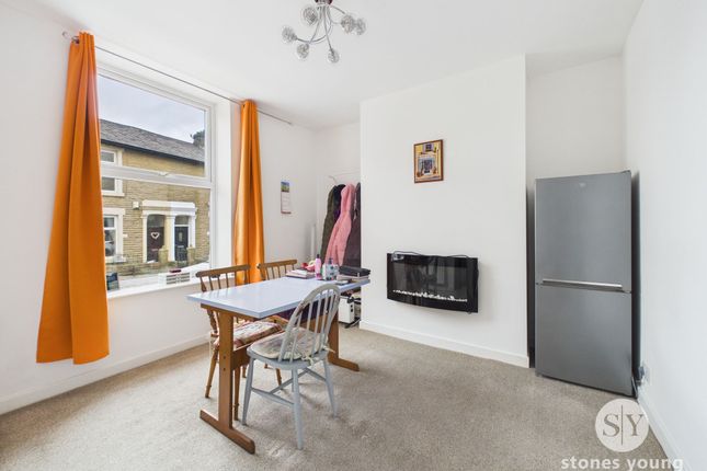 6 Woodville Terrace, Darwen photo 2