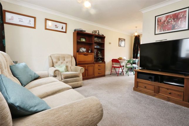 38, Hawthorn Park, Devon photo 2