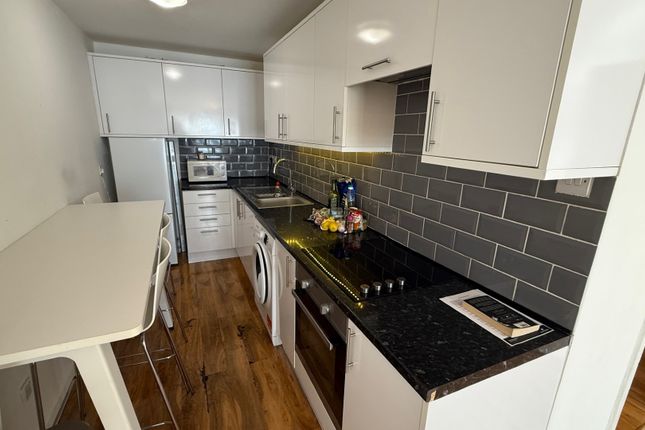 1-bed flat on 5 Tickford H, Casey Close, St Johns Wood, £365,000