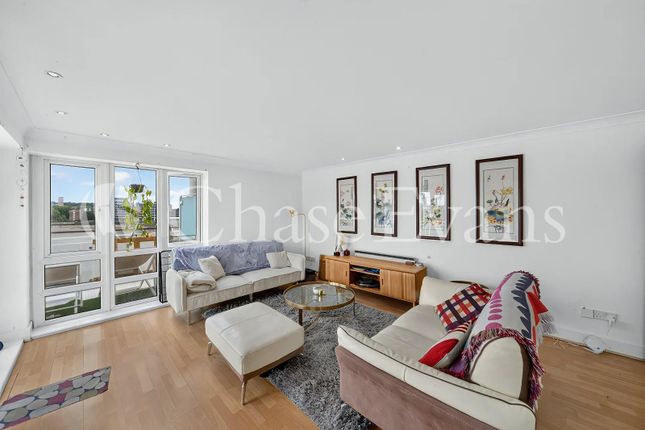 Flat 19,, St Davids Square, London photo 4
