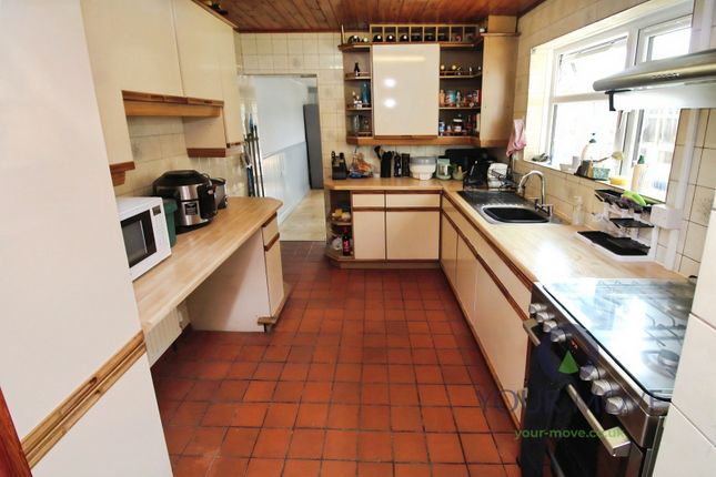 57, Harrowden Road, Bedfordshire photo 4