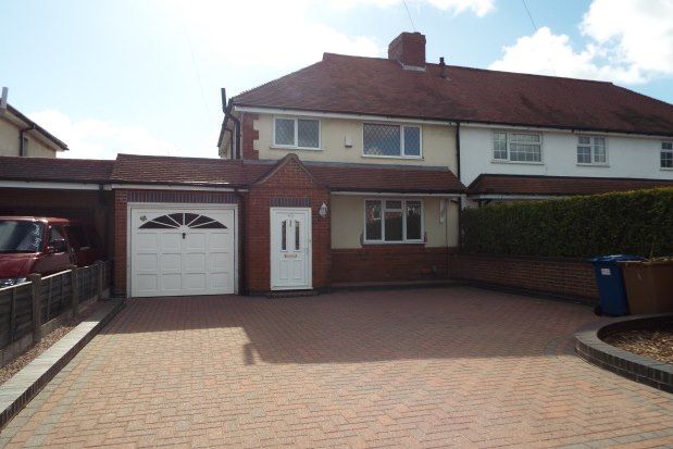 3 bed property to rent in Springhill Road, Burntwood WS7