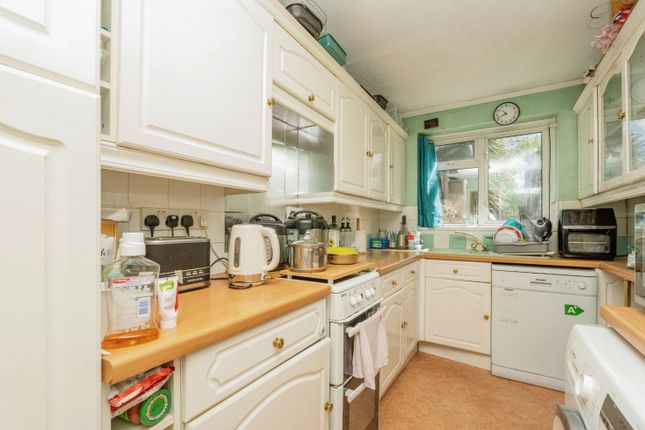 Terraced house for sale in Queenstown Road, Southampton, Hampshire