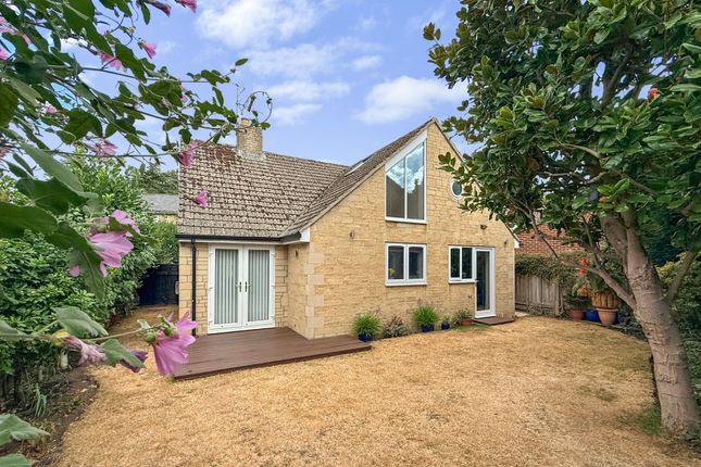 2-bed house on The Lodge, Faringdon, £475,000