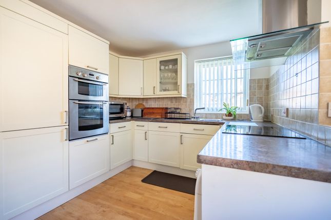 15, Farriers Croft, York photo 4
