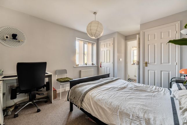 1, Hornbeam Road, Trowbridge photo 3