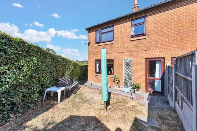 18 Uplands, Ware photo 3