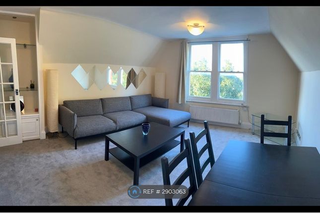 Flat, Montpelier Road, London photo 2