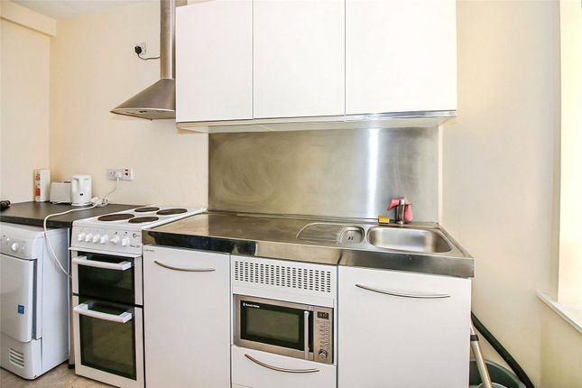 First Floor Flat 2, 1 Park Road, 1, Park Road, Lancashire photo 3