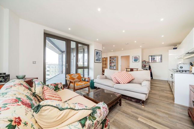 89 Corio House, 12, The Grange, London photo 4