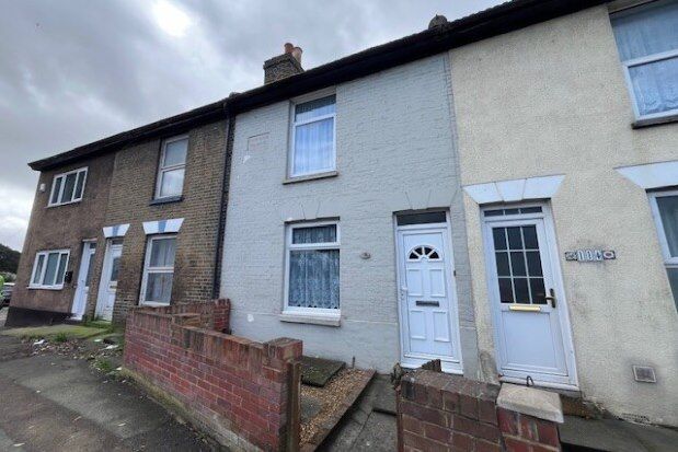 Thumbnail Terraced house to rent in Chatham Hill, Chatham
