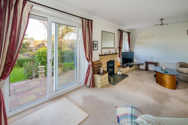 25, Glynn Close, Seaview photo 3