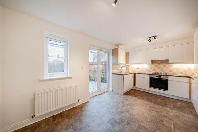 24, Troydale Park, West Yorkshire photo 2