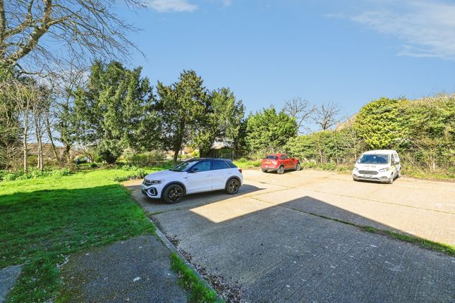 10A,, Hadley Crescent, King's Lynn photo 4