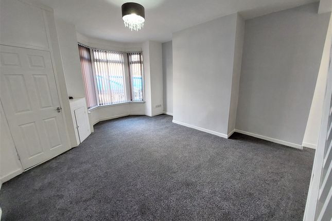 132, Wash Lane, Lancs photo 5