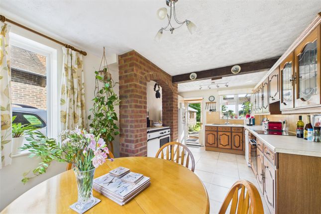 3, Lye Lane, Chichester photo 2