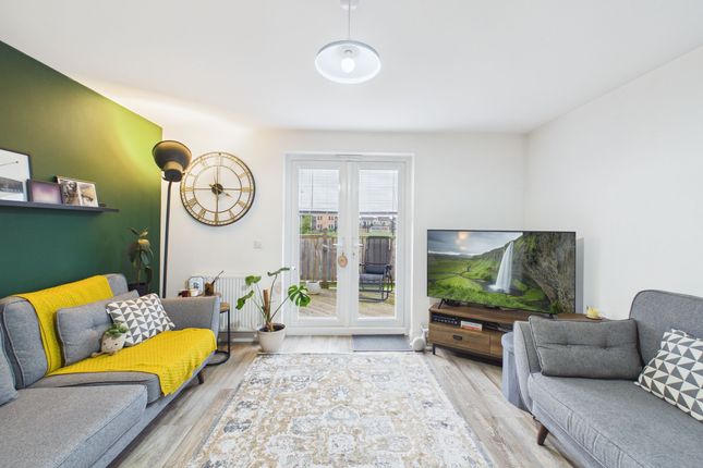 21 Thistledown Drive, Glasgow photo 3
