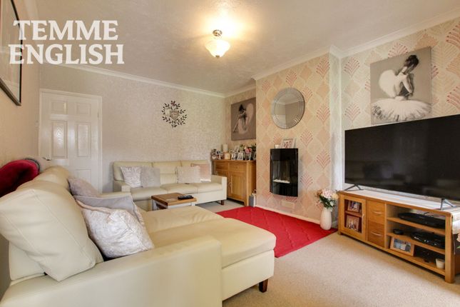 22 Grange Road, Wickford photo 5