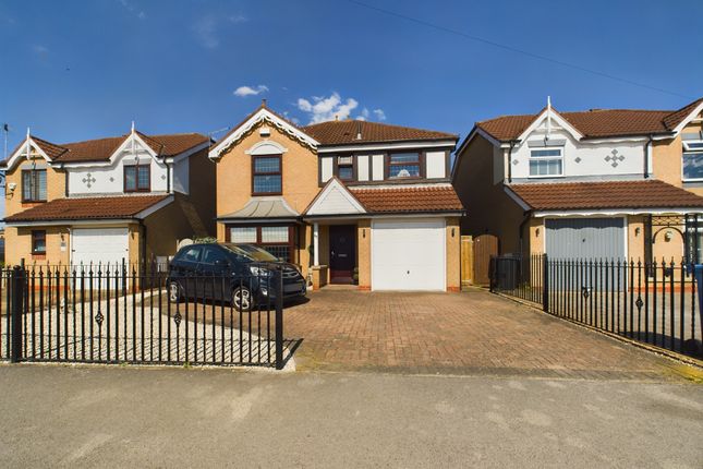 Thumbnail Detached house for sale in Kestrel Avenue, Hull