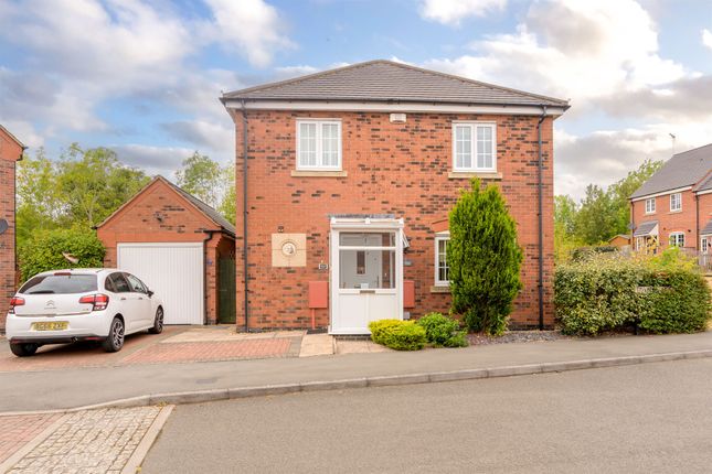 2, Tawny Lane, Kettering photo 3