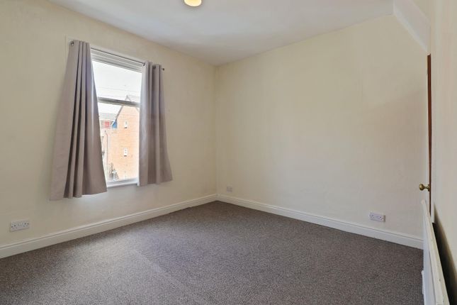 17, Neill Road, Sheffield photo 4