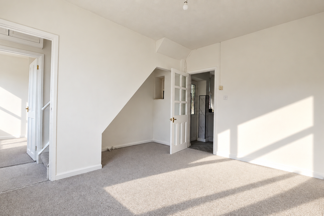 65 Commercial Road, Abertillery photo 2