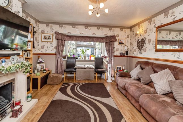31, Lister Road, Walsall photo 2