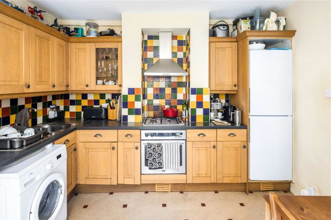 63A, Lucas Street, London photo 4